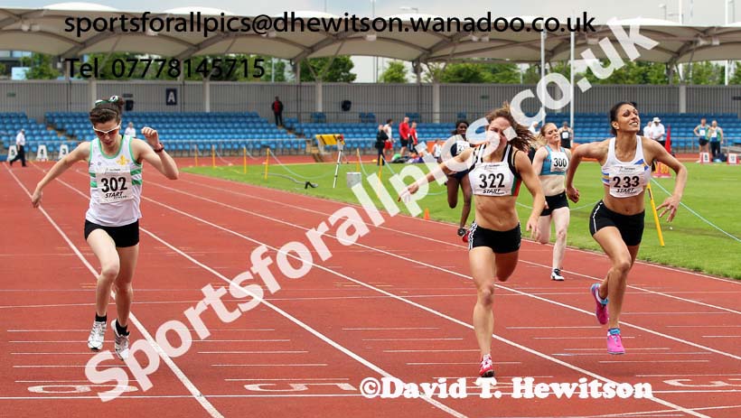 302 Sally Smith (Wakefield) wins from 233 Nisha Desai (Trafford AC) and 322 Kate Would (Derby AC) in the senior womens 400 metres, Northern Senior and Under-20 Champs., Sport City, Manchester. Photo: David T. Hewitson/Sports for All Pics